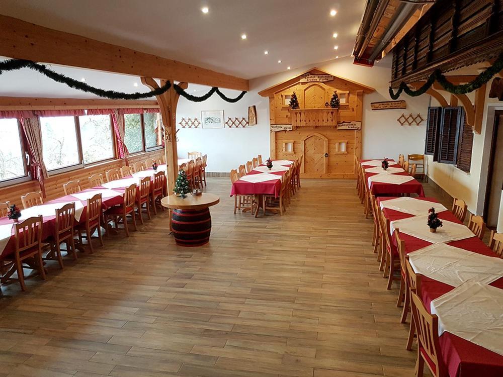 Turizem Pavlin Apartments Senturska Gora Esterno foto